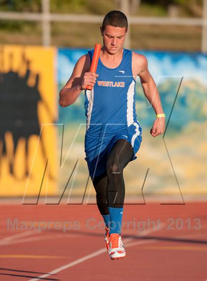 Thumbnail 2 in 2013 Ventura Invitational Boys 4X400 Relay photogallery.