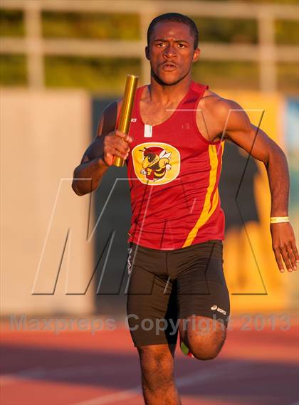Thumbnail 2 in 2013 Ventura Invitational Boys 4X400 Relay photogallery.