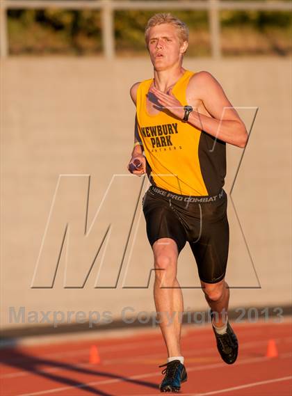 Thumbnail 3 in 2013 Ventura Invitational Boys 4X400 Relay photogallery.
