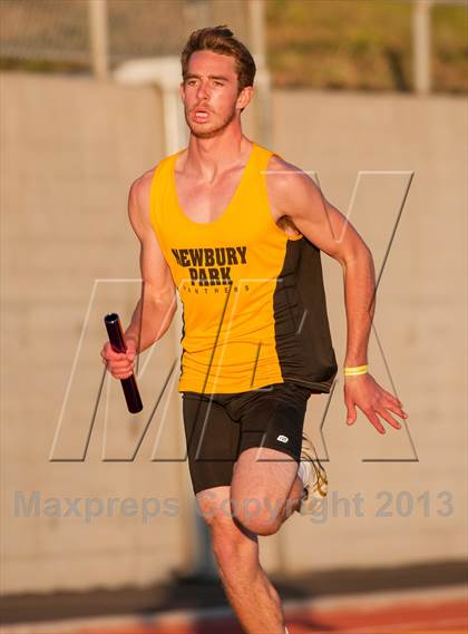 Thumbnail 3 in 2013 Ventura Invitational Boys 4X400 Relay photogallery.