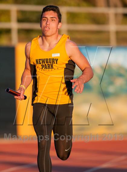 Thumbnail 3 in 2013 Ventura Invitational Boys 4X400 Relay photogallery.