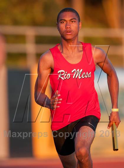 Thumbnail 1 in 2013 Ventura Invitational Boys 4X400 Relay photogallery.