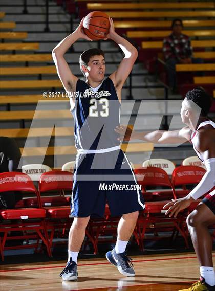 Thumbnail 3 in Dos Pueblos vs. JSerra Catholic (Nike Extravaganza) photogallery.