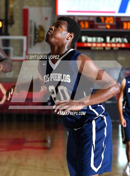 Thumbnail 1 in Dos Pueblos vs. JSerra Catholic (Nike Extravaganza) photogallery.