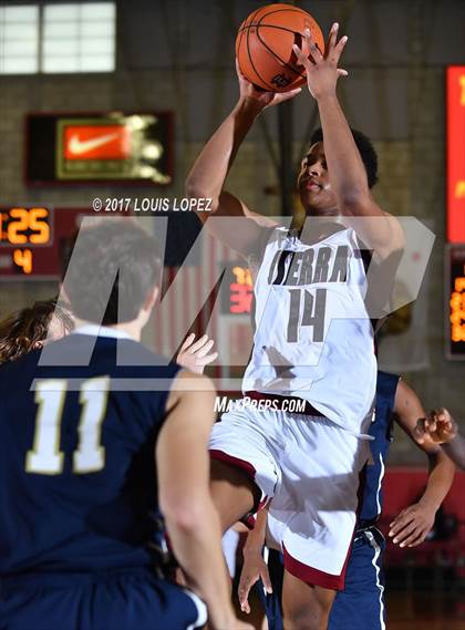 Thumbnail 2 in Dos Pueblos vs. JSerra Catholic (Nike Extravaganza) photogallery.