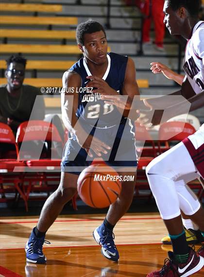 Thumbnail 1 in Dos Pueblos vs. JSerra Catholic (Nike Extravaganza) photogallery.