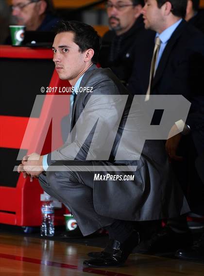 Thumbnail 3 in Dos Pueblos vs. JSerra Catholic (Nike Extravaganza) photogallery.