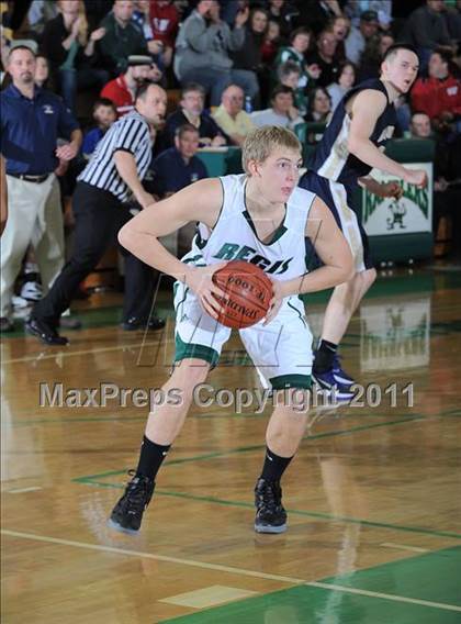 Thumbnail 1 in Regis vs. Aquinas photogallery.