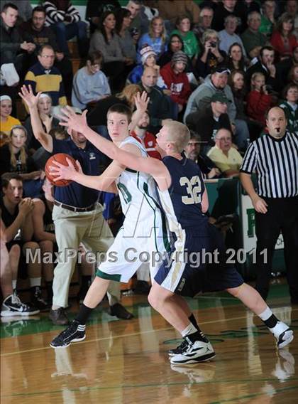 Thumbnail 3 in Regis vs. Aquinas photogallery.