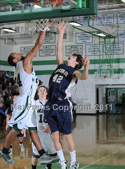 Thumbnail 3 in Regis vs. Aquinas photogallery.