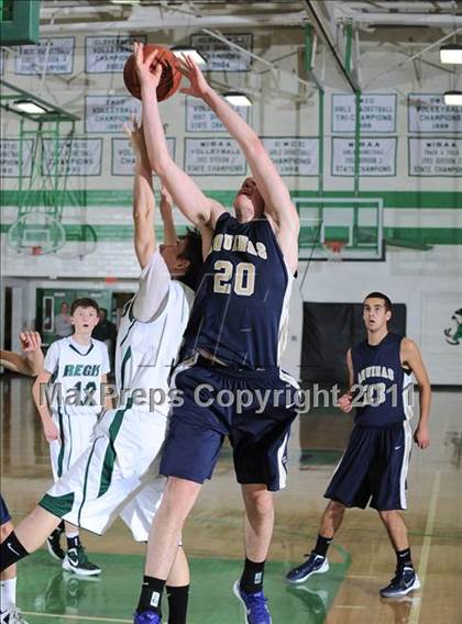 Thumbnail 1 in Regis vs. Aquinas photogallery.