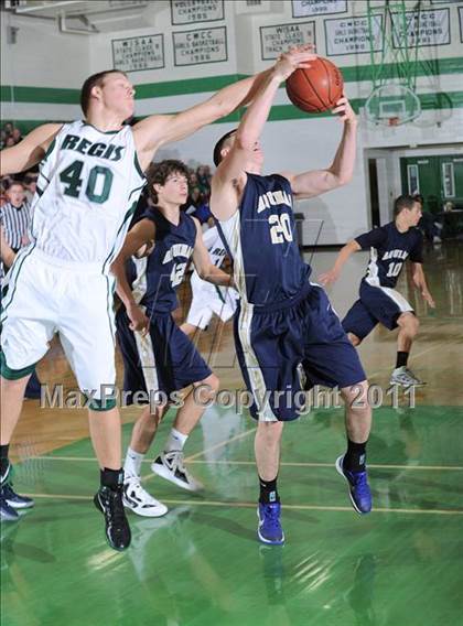 Thumbnail 2 in Regis vs. Aquinas photogallery.