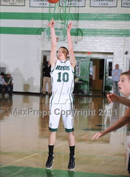 Thumbnail 1 in Regis vs. Aquinas photogallery.