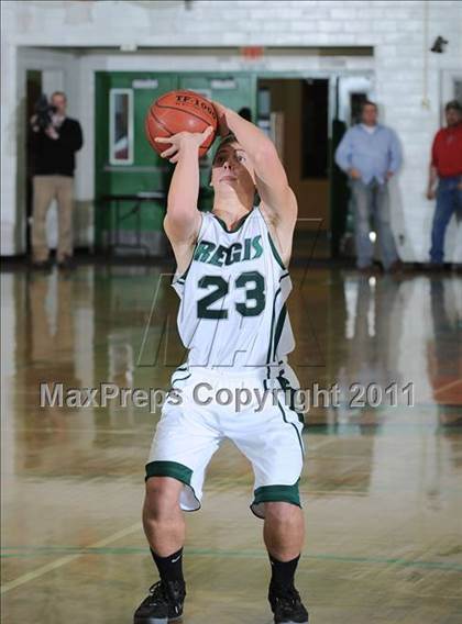 Thumbnail 2 in Regis vs. Aquinas photogallery.