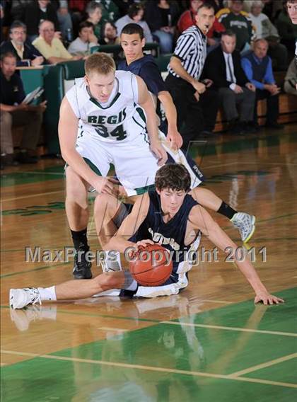 Thumbnail 3 in Regis vs. Aquinas photogallery.