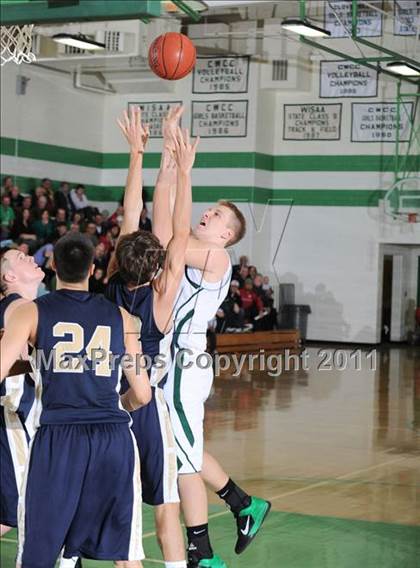 Thumbnail 2 in Regis vs. Aquinas photogallery.