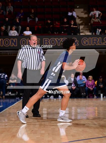 Thumbnail 3 in Tappan Zee vs. Poughkeepsie (Section 1 Class A Semifinal) photogallery.