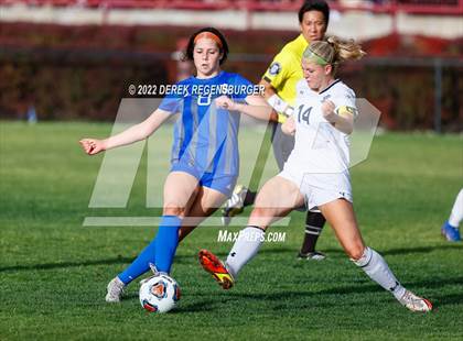 Thumbnail 3 in Columbine vs Broomfield (CHSAA 5A Semifinal) photogallery.