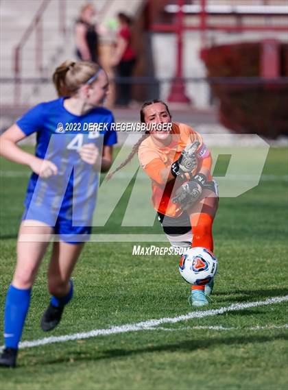 Thumbnail 2 in Columbine vs Broomfield (CHSAA 5A Semifinal) photogallery.