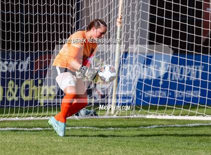 Thumbnail 1 in Columbine vs Broomfield (CHSAA 5A Semifinal) photogallery.