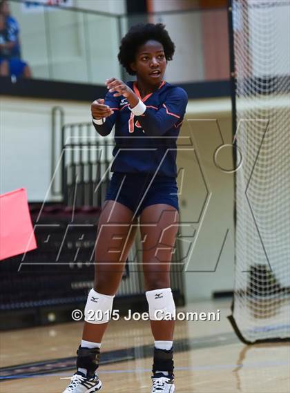 Thumbnail 1 in Reagan [Ronald] Vs Brandeis (NEISD Tournament) photogallery.