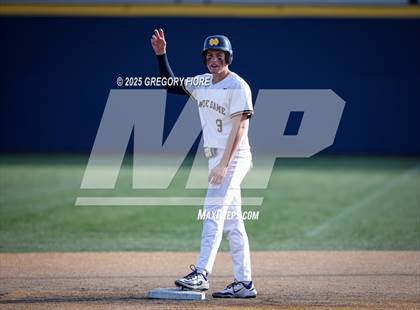 Thumbnail 2 in JSerra Catholic @ Notre Dame (SO) photogallery.