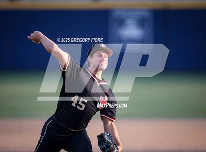 Thumbnail 2 in JSerra Catholic @ Notre Dame (SO) photogallery.