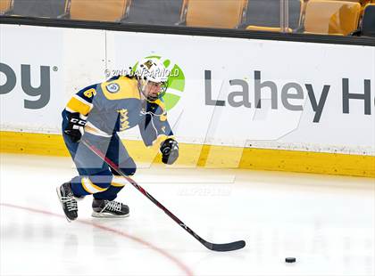 Thumbnail 3 in Austin Prep vs Wellesley (MAA Division 2 State Final) photogallery.