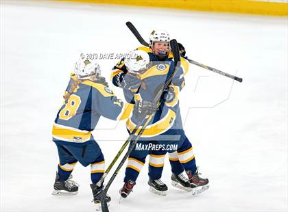 Thumbnail 2 in Austin Prep vs Wellesley (MAA Division 2 State Final) photogallery.