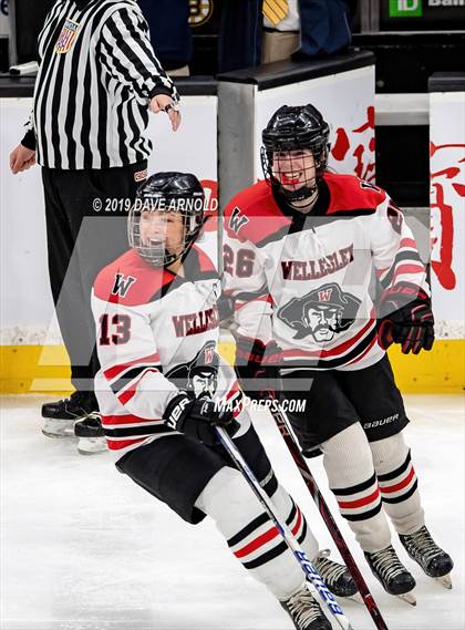 Thumbnail 1 in Austin Prep vs Wellesley (MAA Division 2 State Final) photogallery.