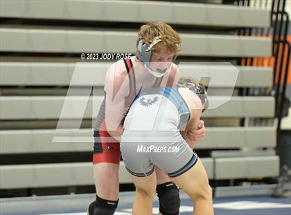 Thumbnail 1 in UHSAA 6A Divisional photogallery.