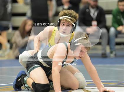 Thumbnail 1 in UHSAA 6A Divisional photogallery.