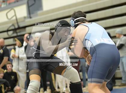 Thumbnail 3 in UHSAA 6A Divisional photogallery.