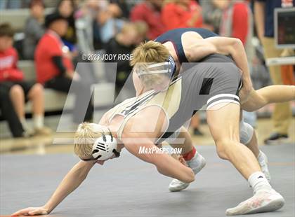 Thumbnail 1 in UHSAA 6A Divisional photogallery.