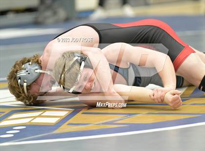 Thumbnail 1 in UHSAA 6A Divisional photogallery.