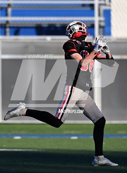 Thumbnail 2 in Darien vs. New Canaan (CIAC Class L Final) photogallery.