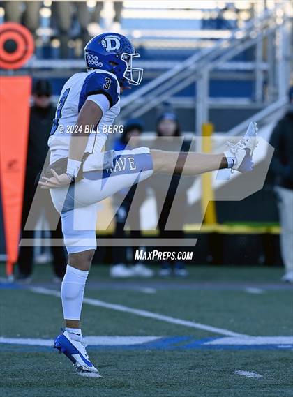 Thumbnail 3 in Darien vs. New Canaan (CIAC Class L Final) photogallery.