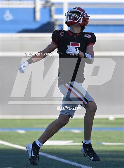 Thumbnail 1 in Darien vs. New Canaan (CIAC Class L Final) photogallery.