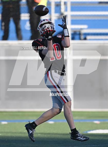Thumbnail 2 in Darien vs. New Canaan (CIAC Class L Final) photogallery.