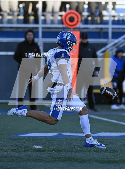 Thumbnail 1 in Darien vs. New Canaan (CIAC Class L Final) photogallery.