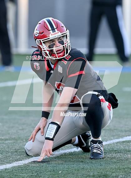 Thumbnail 1 in Darien vs. New Canaan (CIAC Class L Final) photogallery.