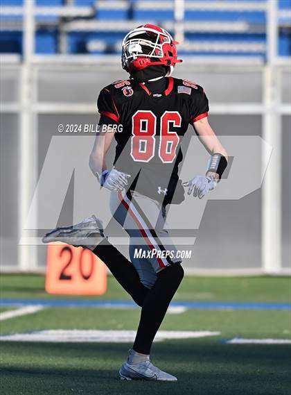 Thumbnail 3 in Darien vs. New Canaan (CIAC Class L Final) photogallery.