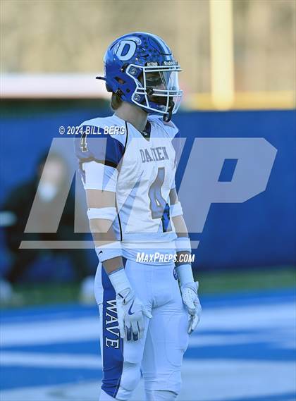Thumbnail 3 in Darien vs. New Canaan (CIAC Class L Final) photogallery.