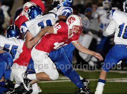 Thumbnail 1 in Dickinson vs. Katy (Texas 5A D2 Regional Playoffs) photogallery.