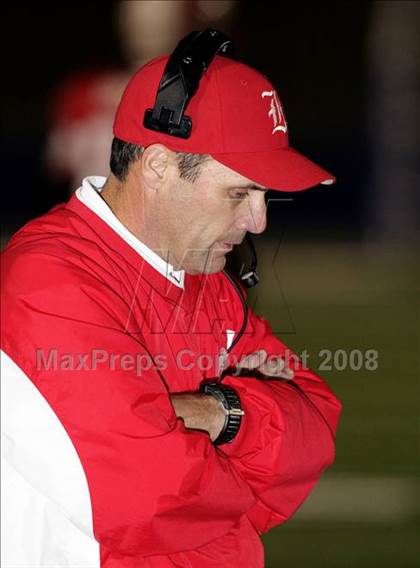Thumbnail 1 in Dickinson vs. Katy (Texas 5A D2 Regional Playoffs) photogallery.