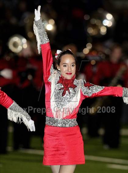 Thumbnail 3 in Dickinson vs. Katy (Texas 5A D2 Regional Playoffs) photogallery.