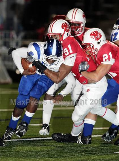 Thumbnail 1 in Dickinson vs. Katy (Texas 5A D2 Regional Playoffs) photogallery.