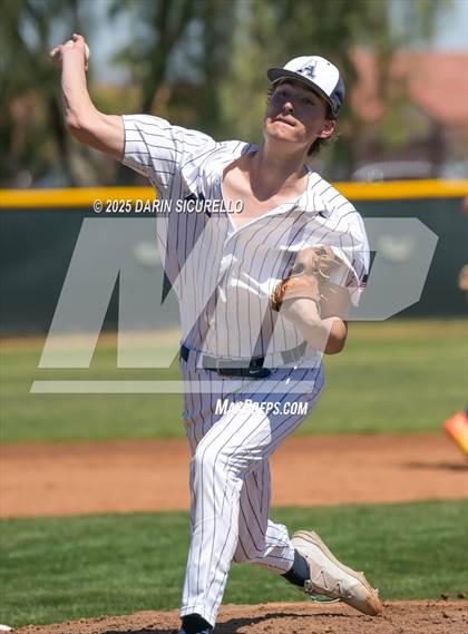 Thumbnail 3 in Air Academy vs La Grande (Coach Bob Invitational) photogallery.