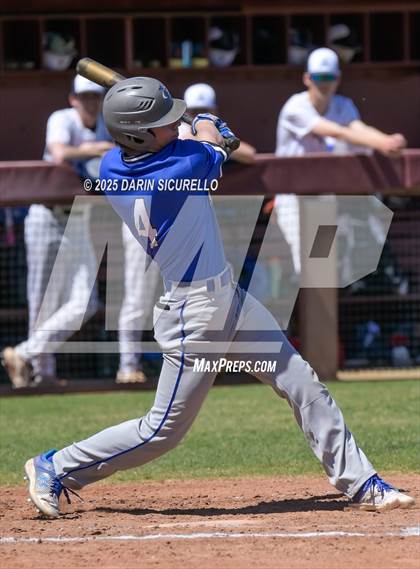 Thumbnail 2 in Air Academy vs La Grande (Coach Bob Invitational) photogallery.