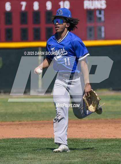 Thumbnail 1 in Air Academy vs La Grande (Coach Bob Invitational) photogallery.